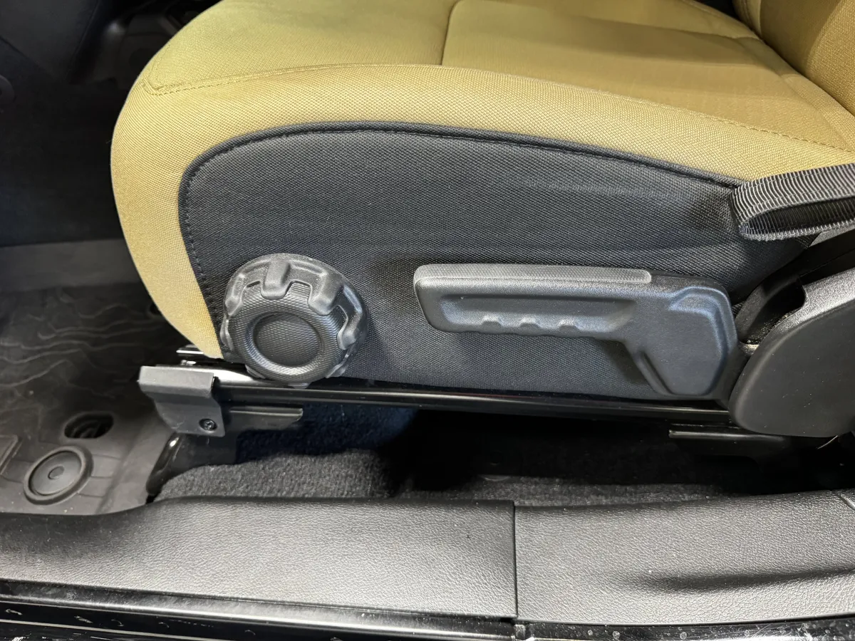2022 Jeep Wrangler Sport S thumbnail 30