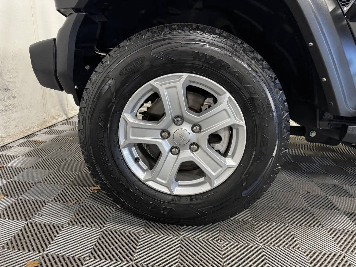 2022 Jeep Wrangler Sport S thumbnail 39