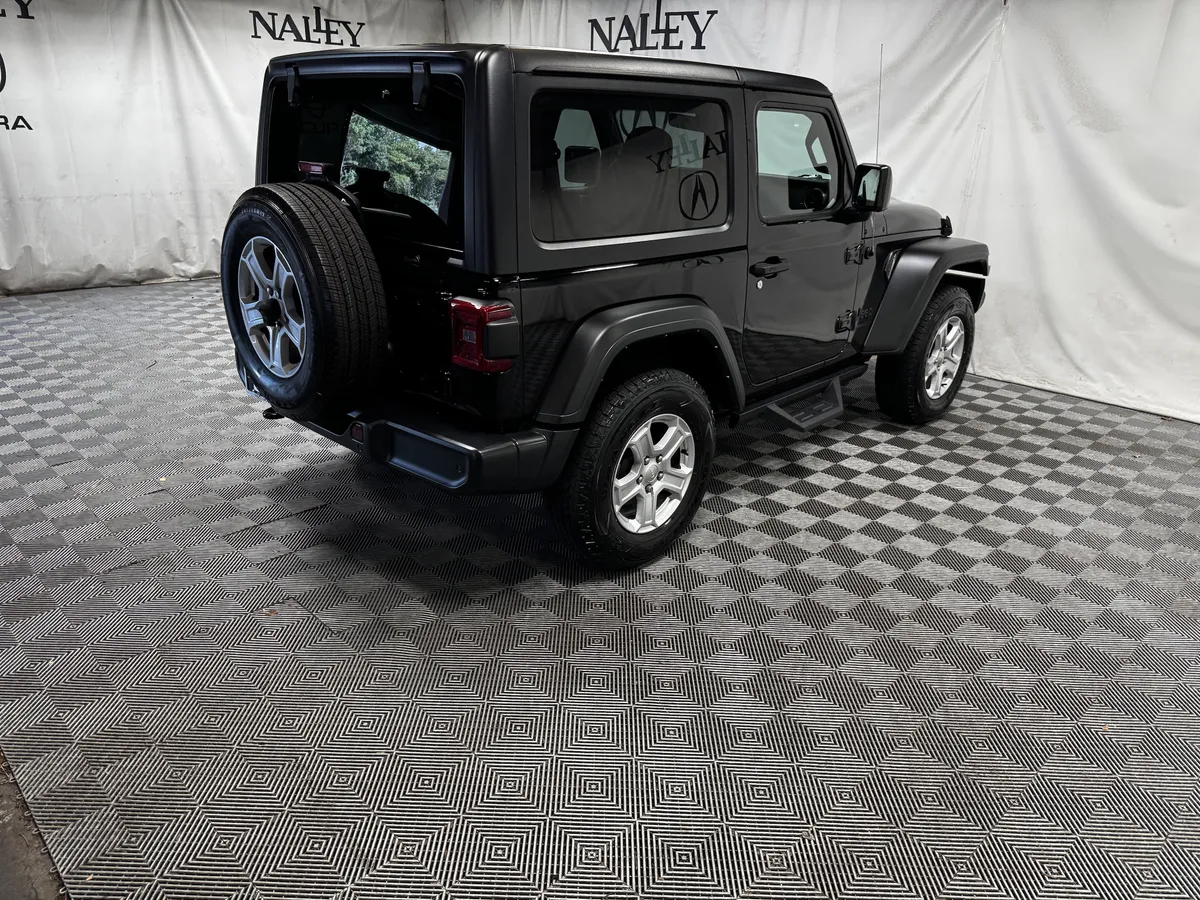 2022 Jeep Wrangler Sport S thumbnail 6