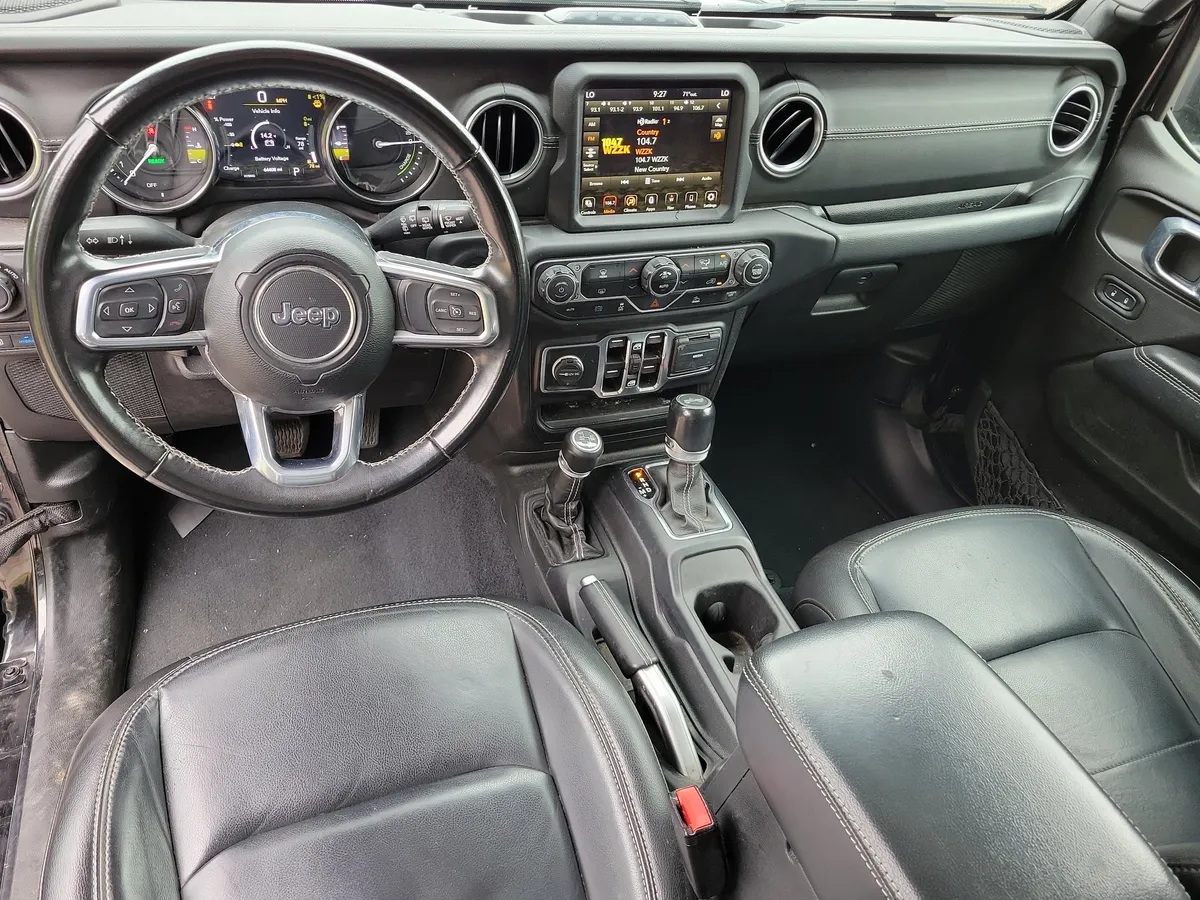 2022 Jeep Wrangler Unlimited 4xe Sahara thumbnail 15