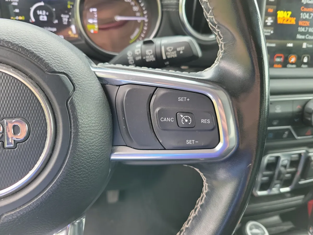 2022 Jeep Wrangler Unlimited 4xe Sahara thumbnail 23