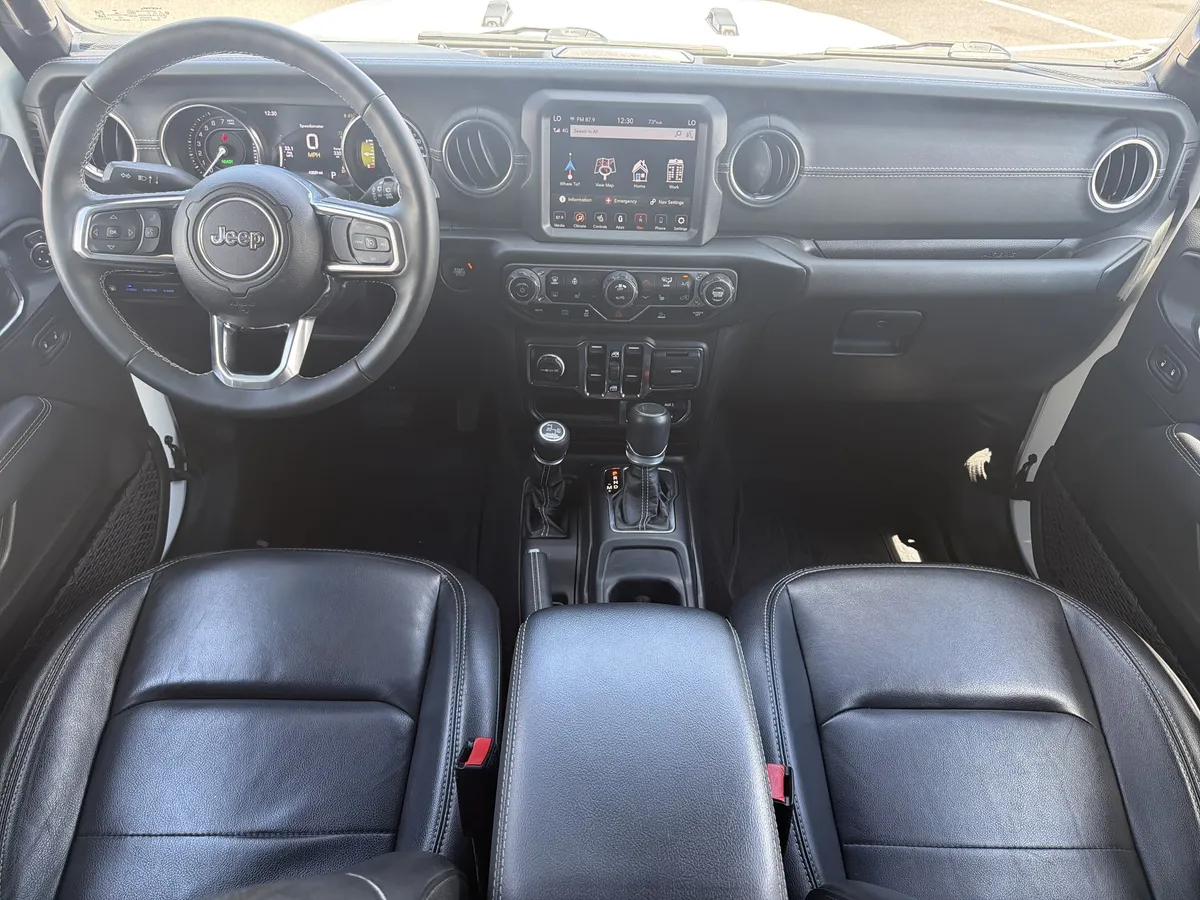 2022 Jeep Wrangler Unlimited 4xe Sahara thumbnail 2