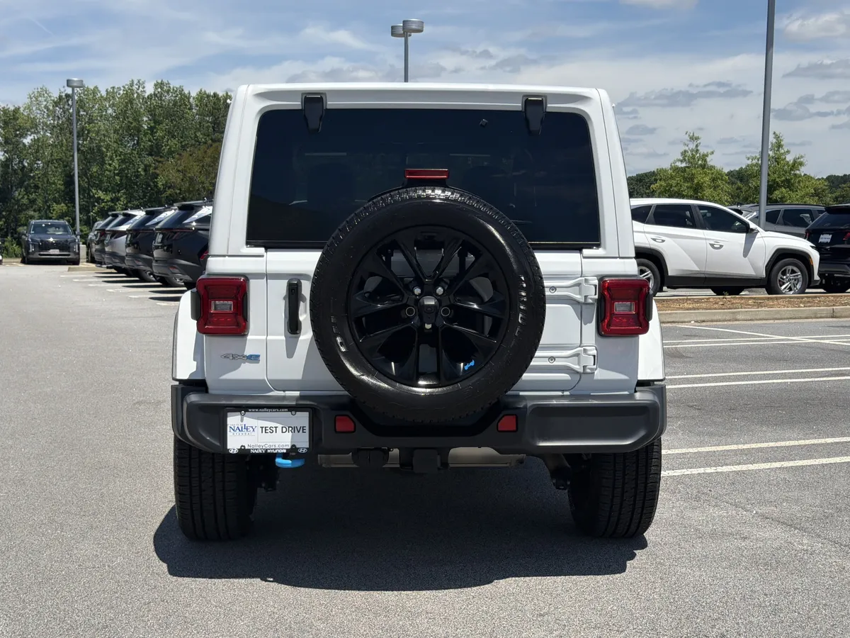 2022 Jeep Wrangler Unlimited 4xe Sahara thumbnail 26