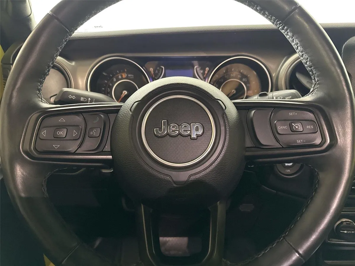 2022 Jeep Wrangler Unlimited High Tide thumbnail 16