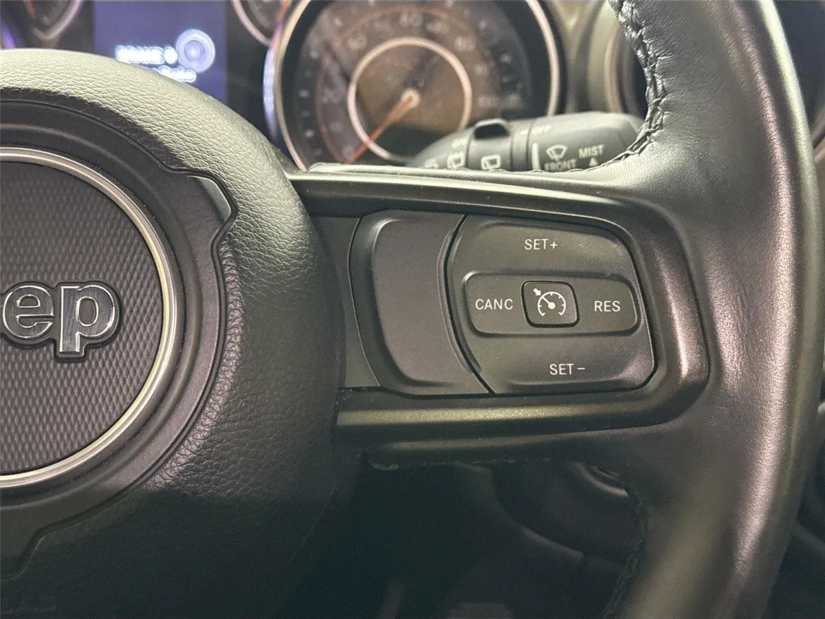 2022 Jeep Wrangler Unlimited High Tide thumbnail 18