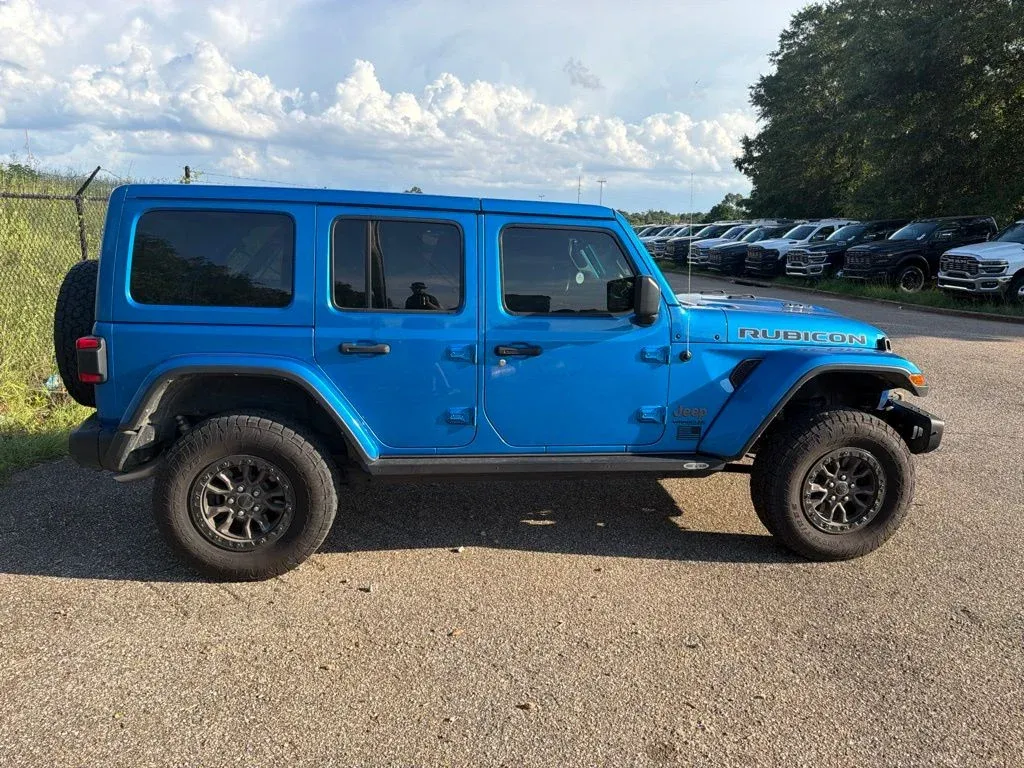 2022 Jeep Wrangler Unlimited Rubicon 392 thumbnail 7