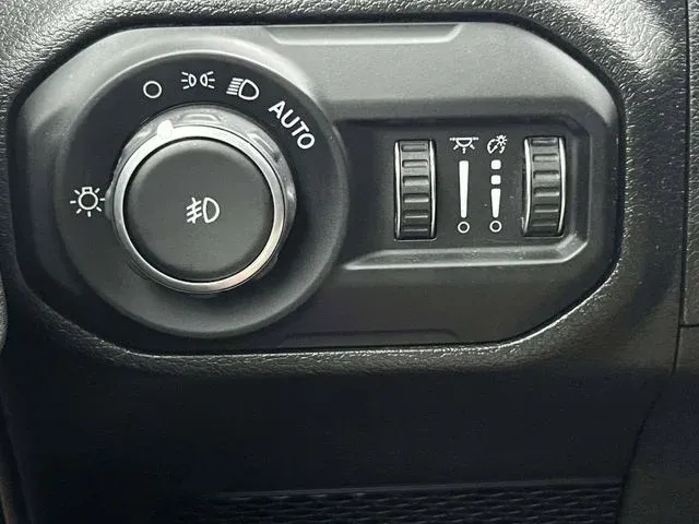 2022 Jeep Wrangler Unlimited Rubicon thumbnail 34