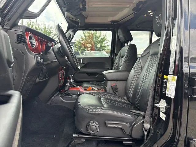 2022 Jeep Wrangler Unlimited Sahara thumbnail 9