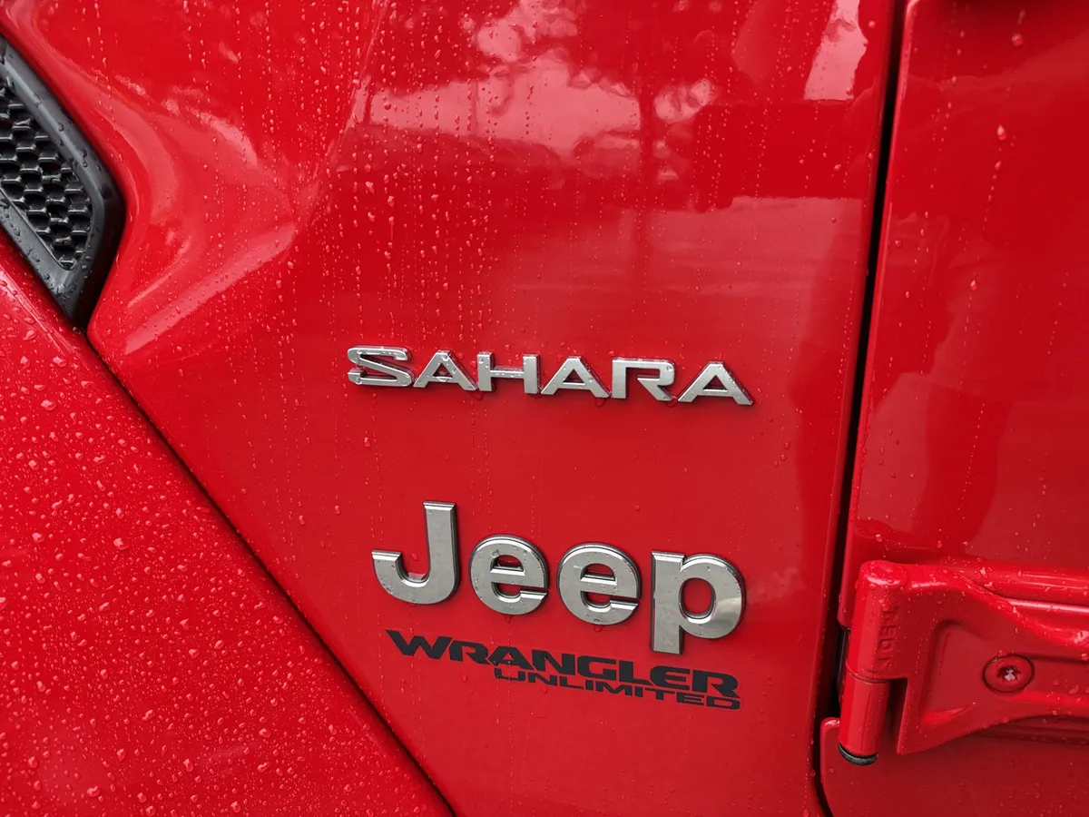 2022 Jeep Wrangler Unlimited Sahara thumbnail 11