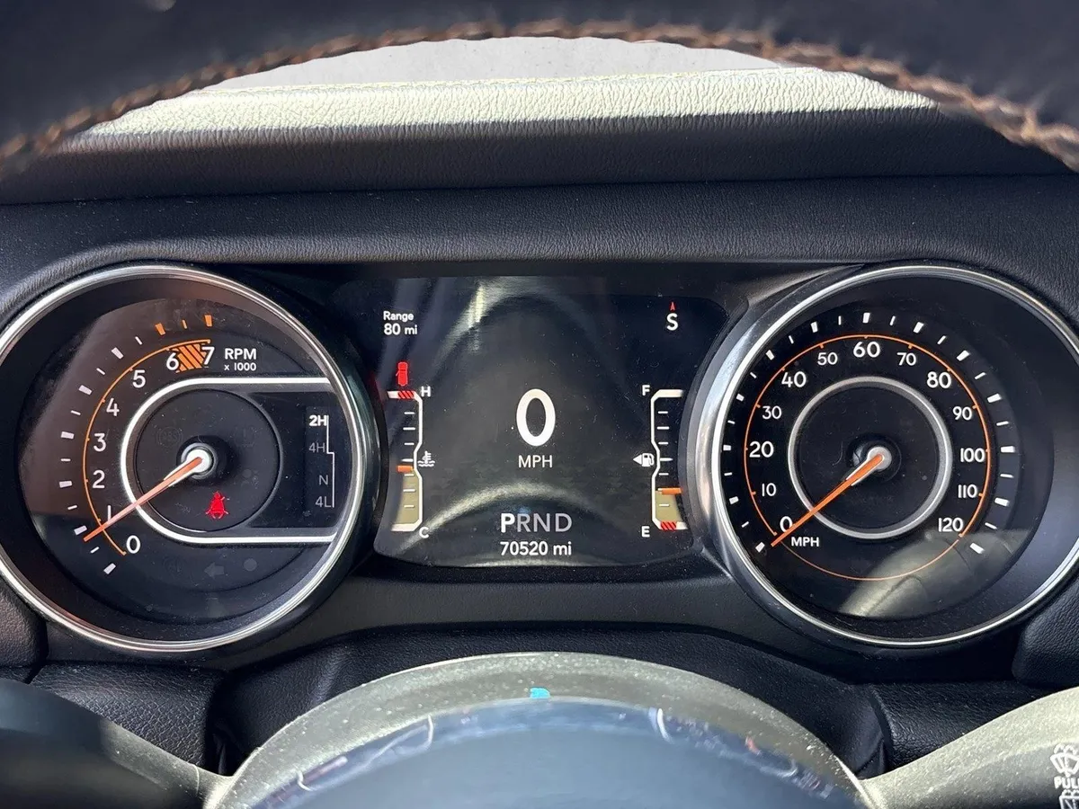 2022 Jeep Wrangler Unlimited Sahara thumbnail 12
