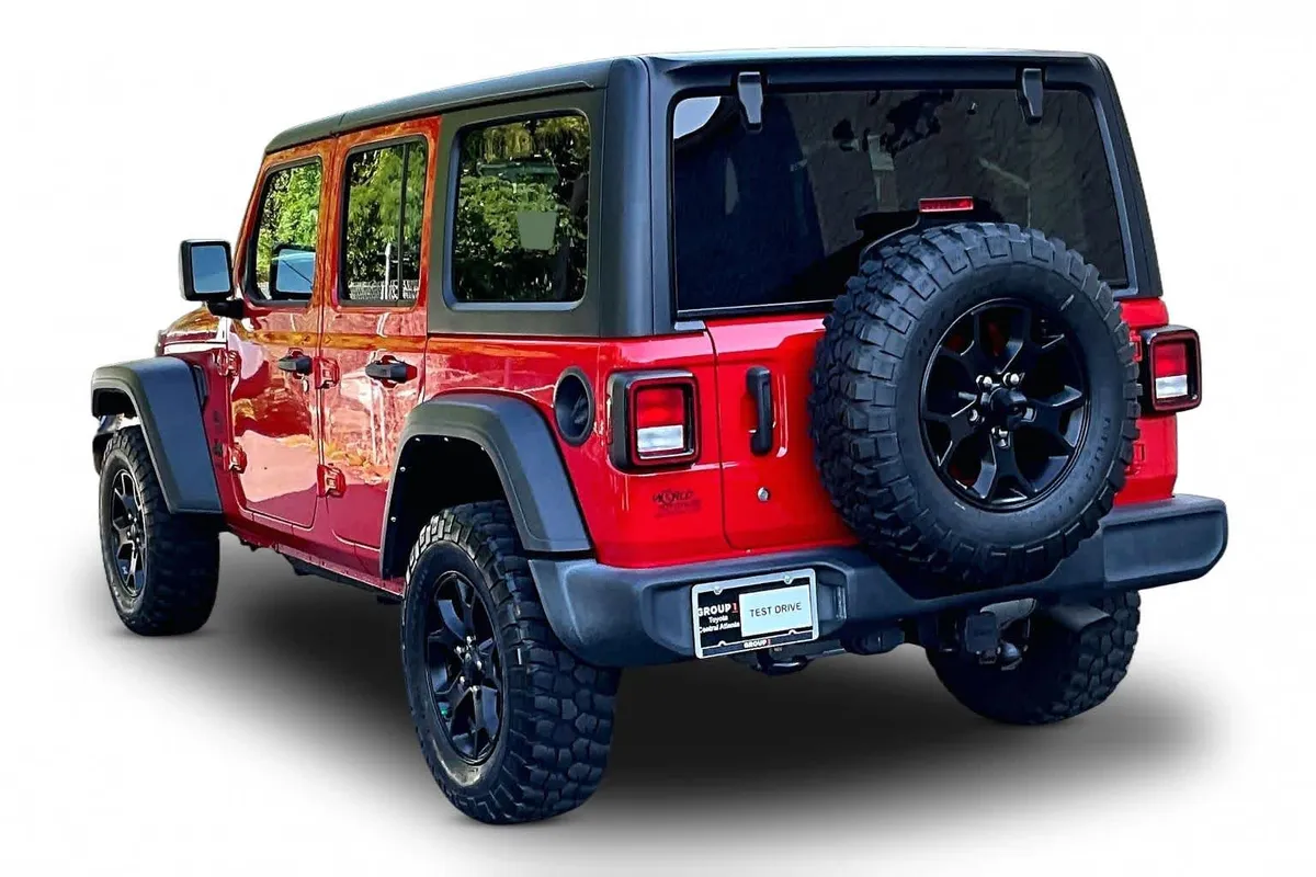 2022 Jeep Wrangler Unlimited Willys Sport thumbnail 11