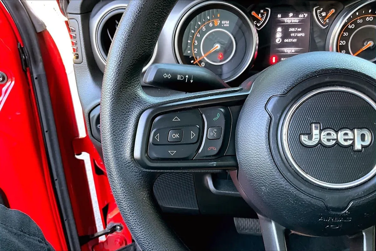 2022 Jeep Wrangler Unlimited Willys Sport thumbnail 22