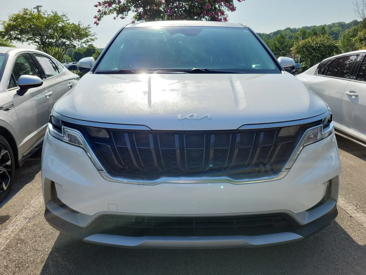 2022 Kia Carnival LXS thumbnail 2