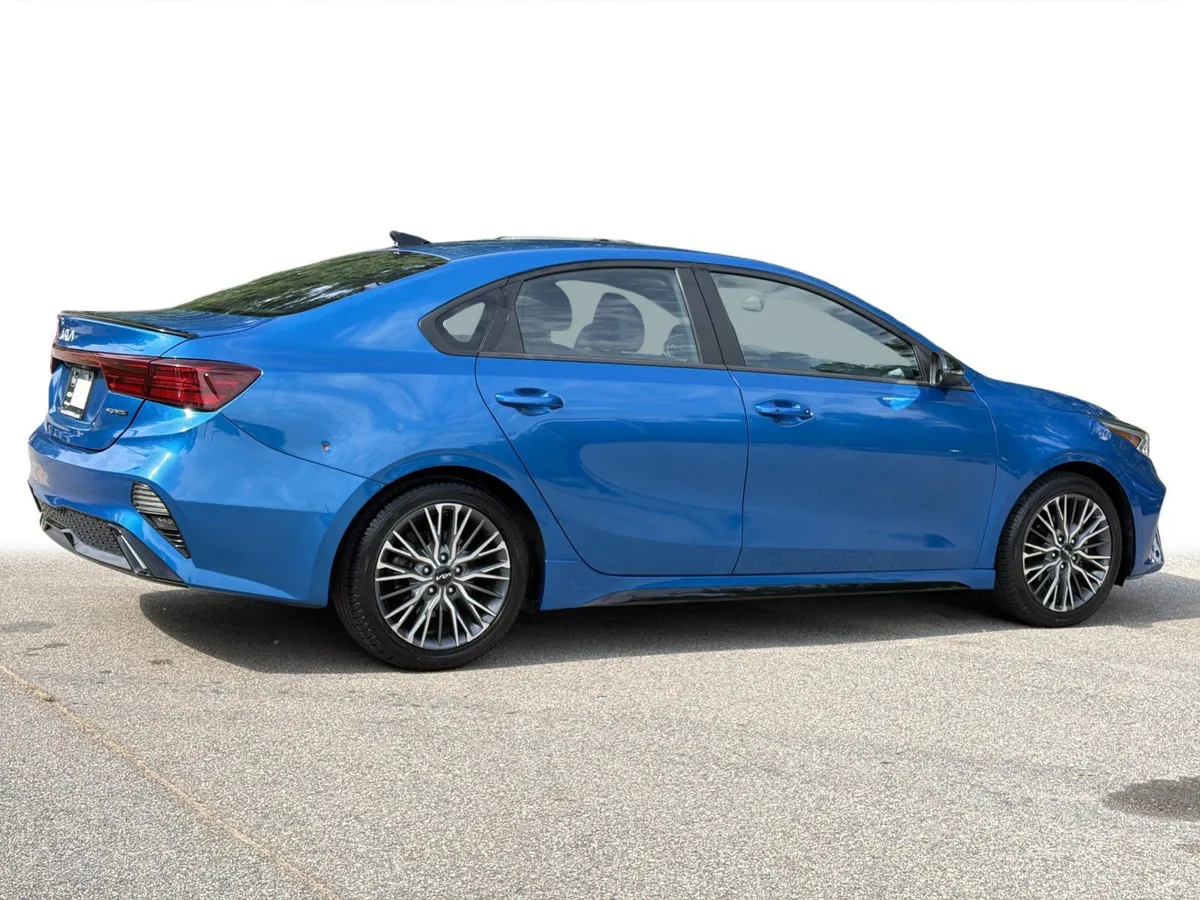 2022 Kia Forte GT-Line thumbnail 26