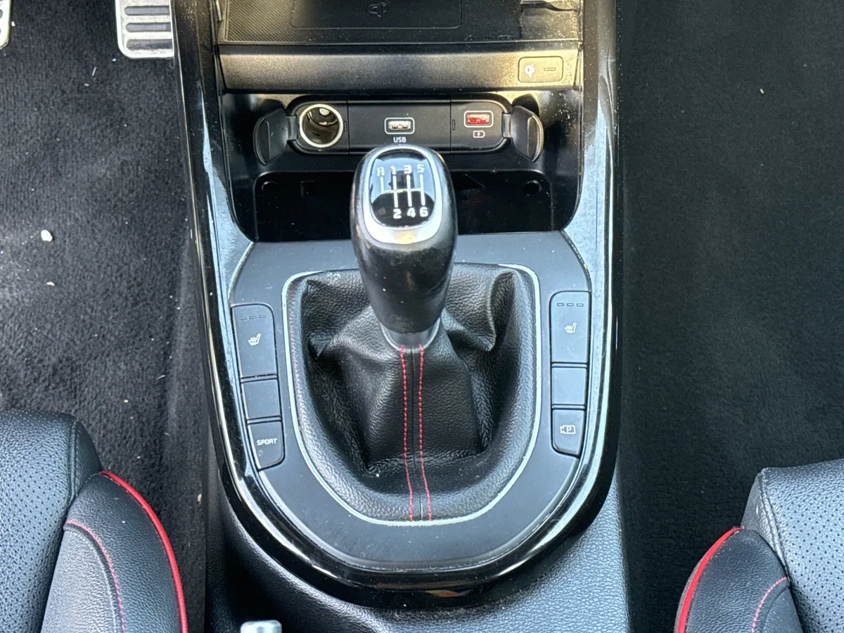 2022 Kia Forte GT Manual thumbnail 24