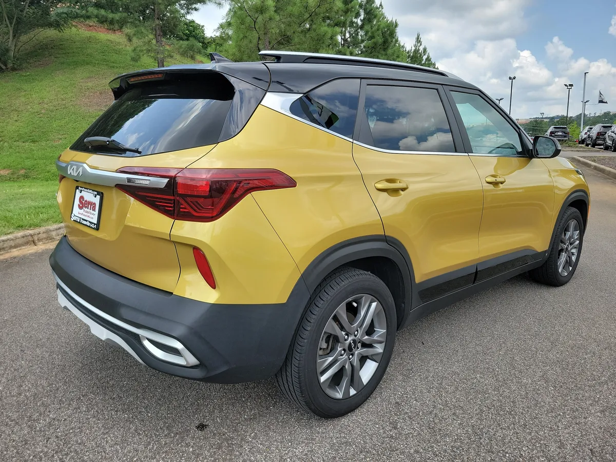 2022 Kia Seltos S thumbnail 5