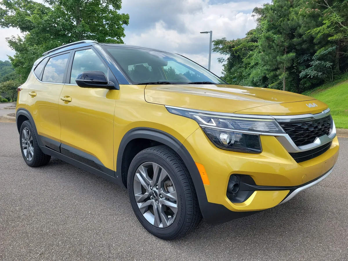 2022 Kia Seltos S thumbnail 7