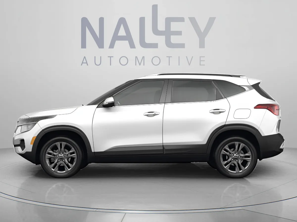 2022 Kia Seltos S thumbnail 2