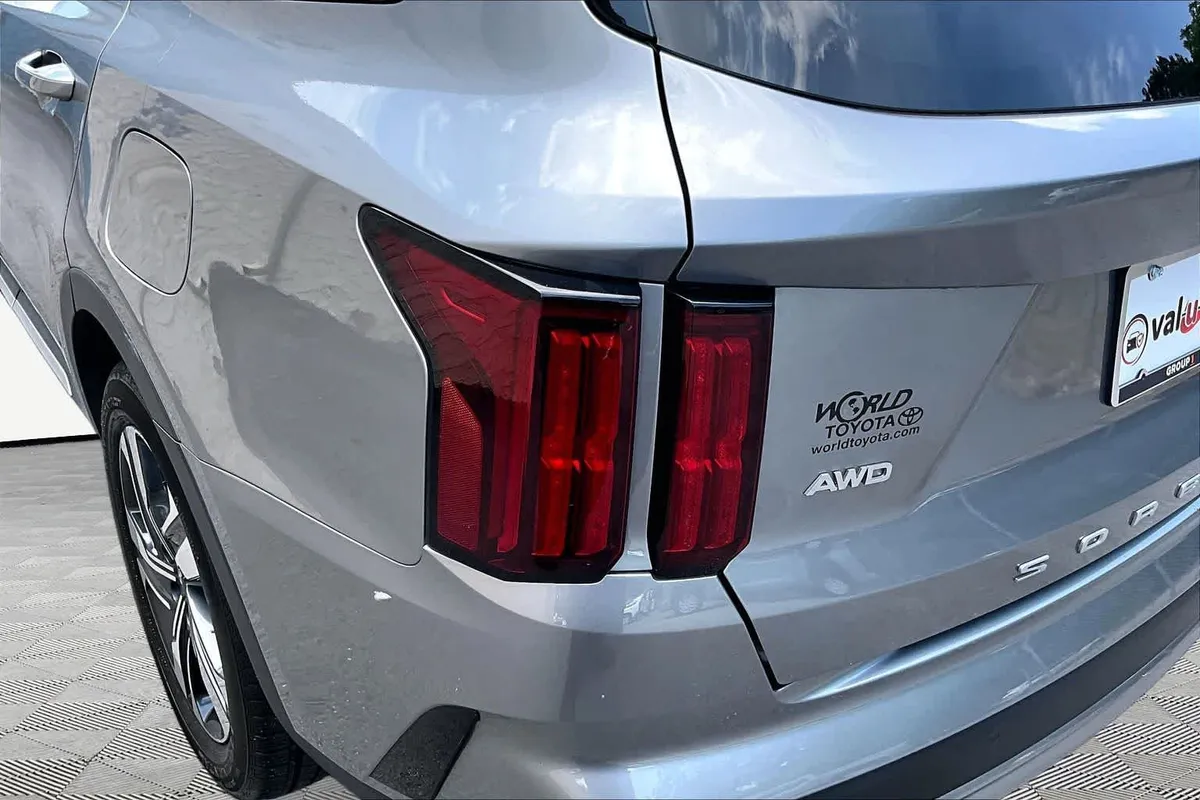 2022 Kia Sorento Plug-In Hybrid SX Prestige thumbnail 29