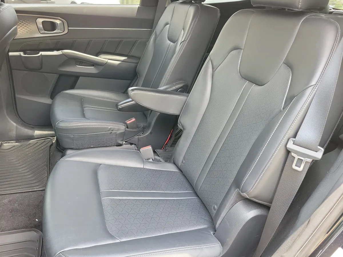 2022 Kia Sorento SX thumbnail 14