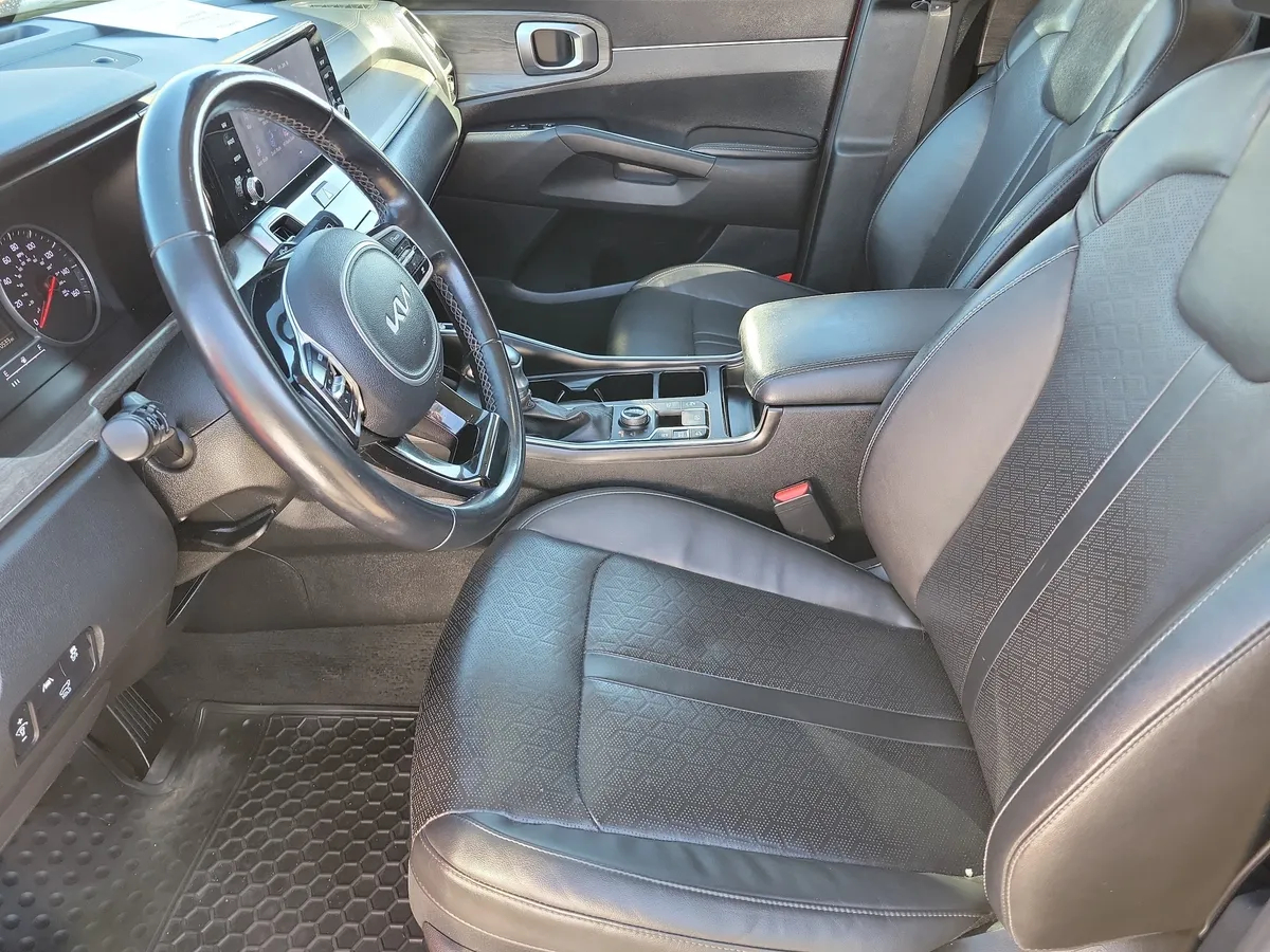 2022 Kia Sorento X-Line EX thumbnail 3