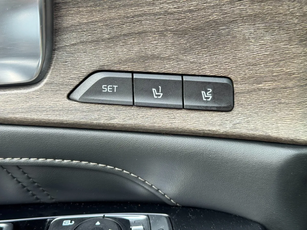 2022 Kia Sorento X-Line SX Prestige thumbnail 17