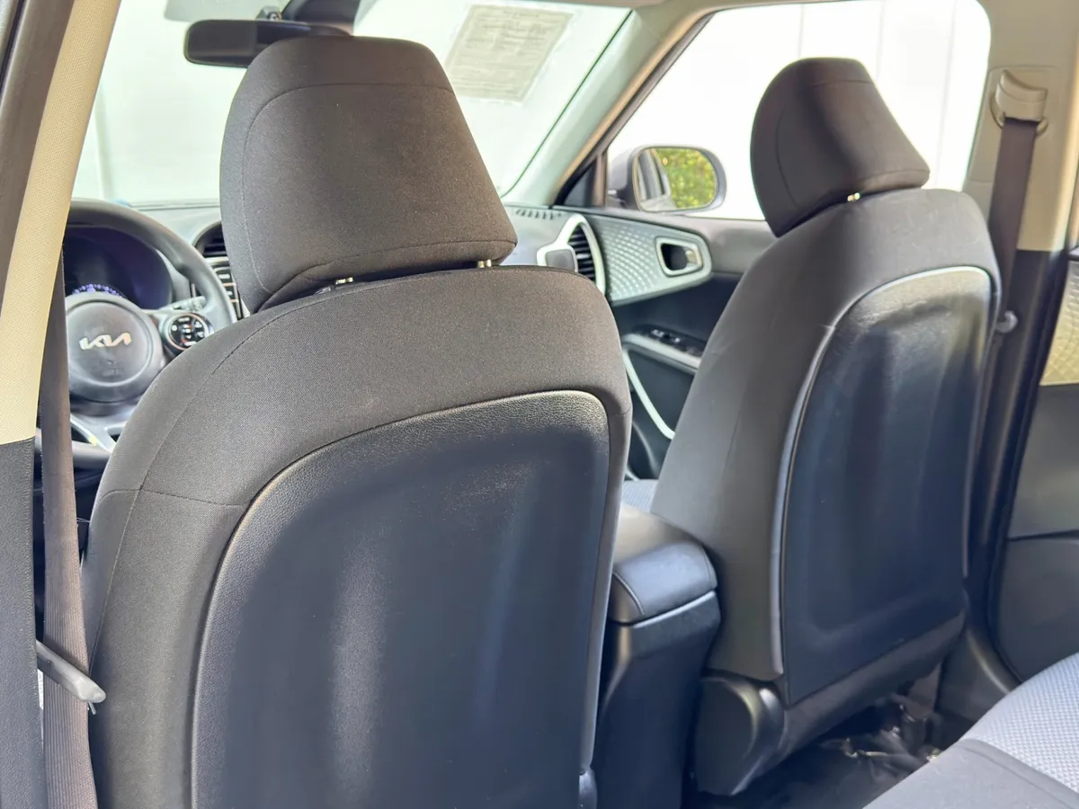 2022 Kia Soul LX w/ Technology Package thumbnail 28