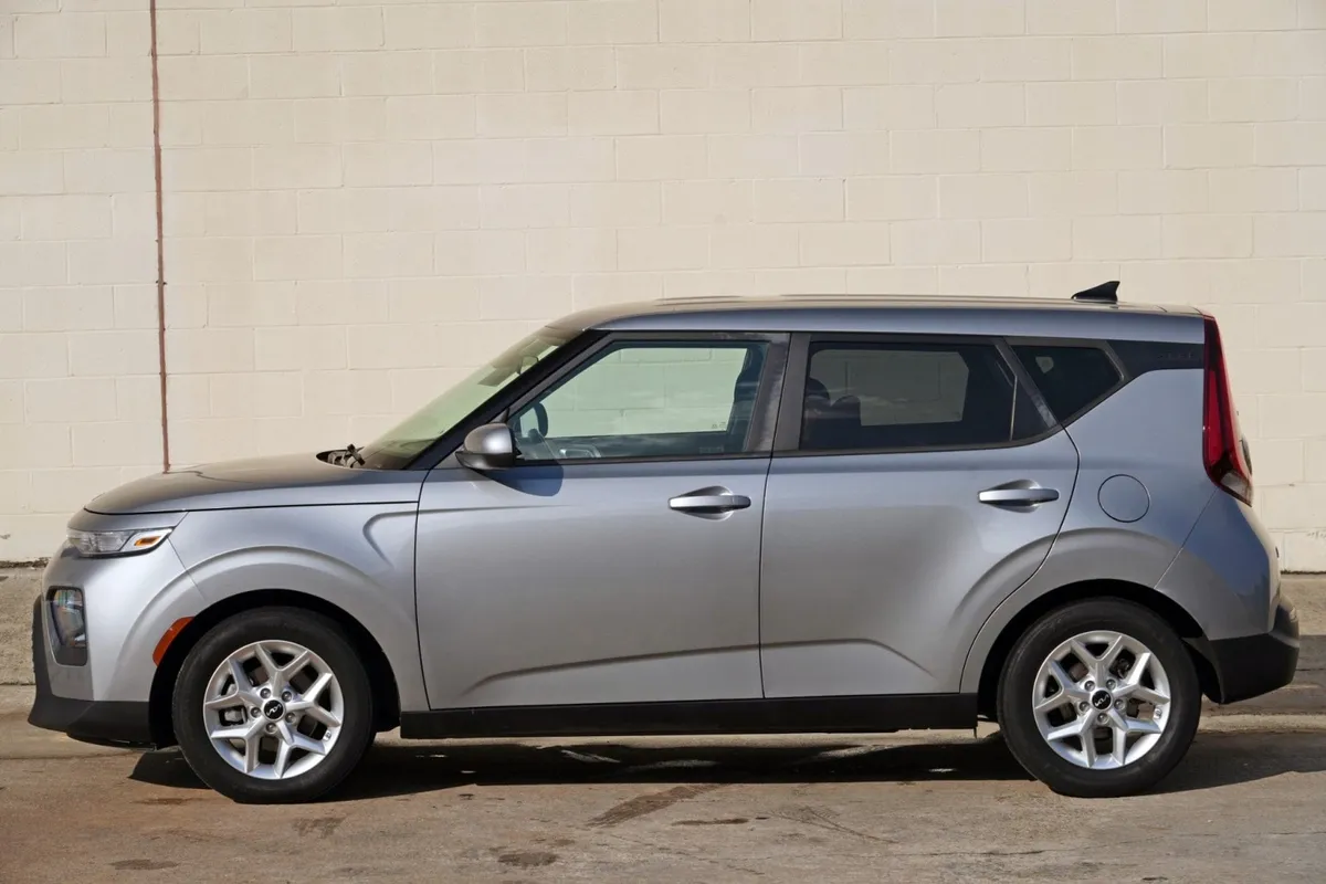2022 Kia Soul LX w/ Technology Package thumbnail 41