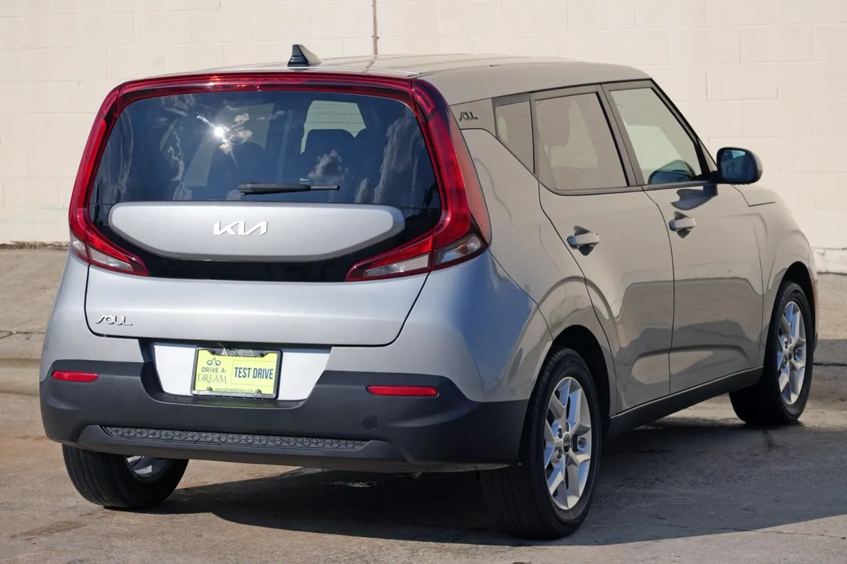 2022 Kia Soul LX w/ Technology Package thumbnail 44