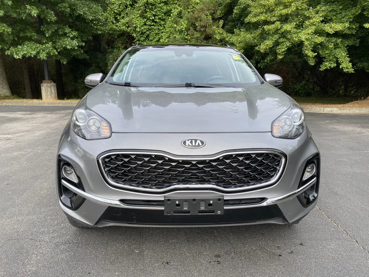 2022 Kia Sportage EX thumbnail 2