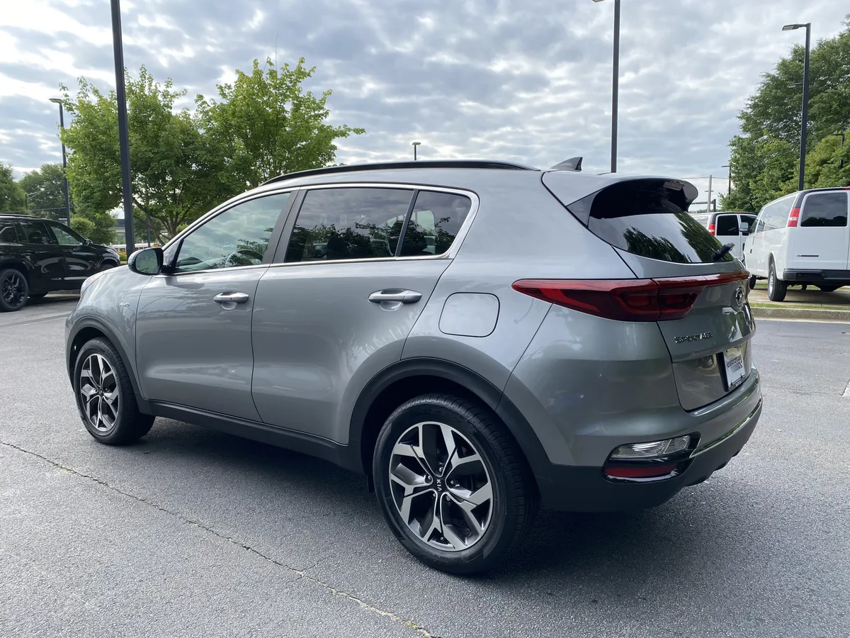 2022 Kia Sportage EX thumbnail 6