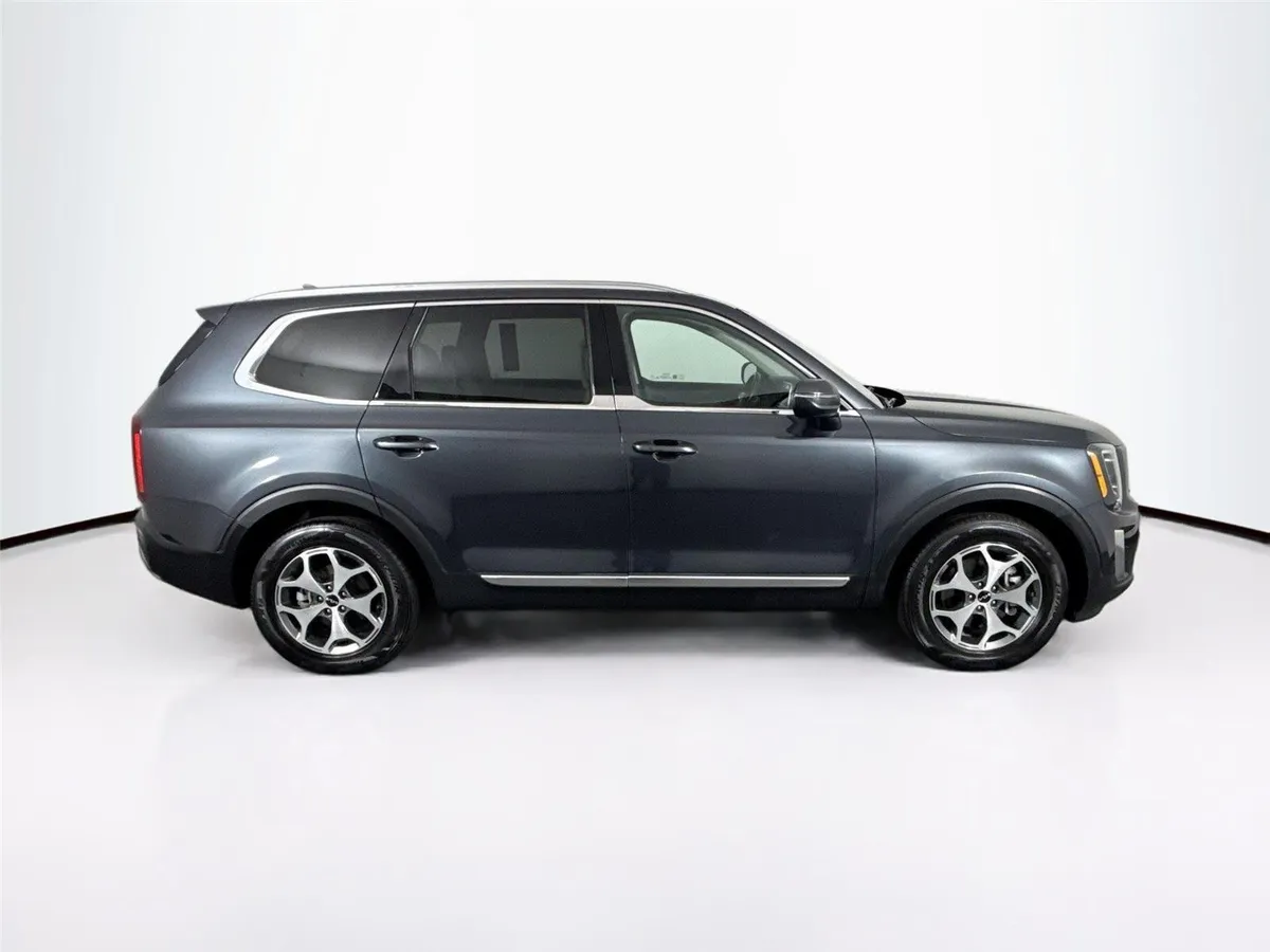 2022 Kia Telluride EX thumbnail 11