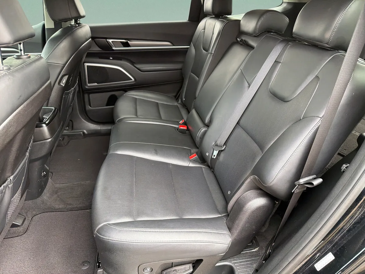 2022 Kia Telluride LX thumbnail 12