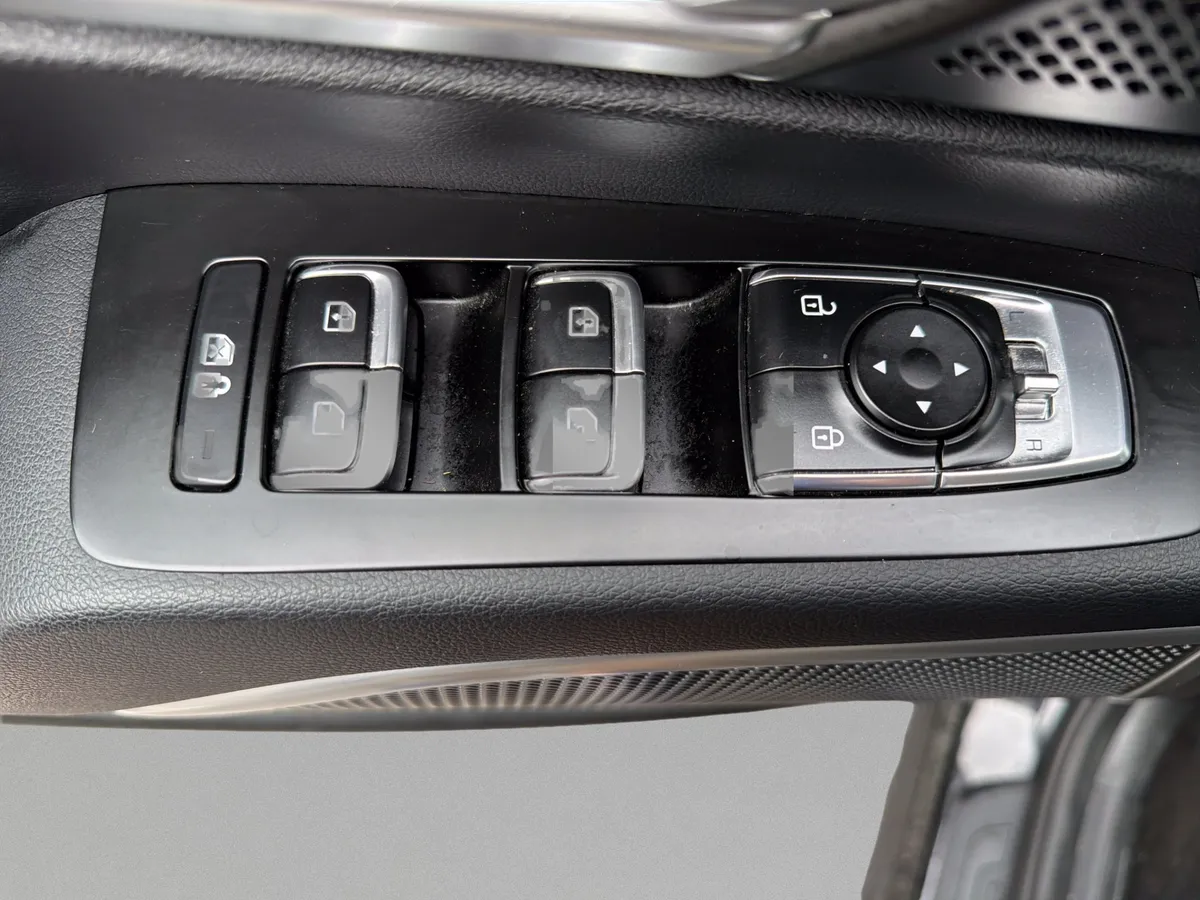 2022 Kia Telluride LX thumbnail 16