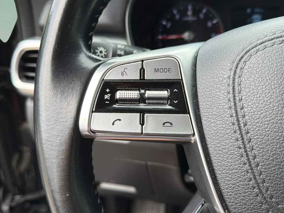 2022 Kia Telluride LX thumbnail 19