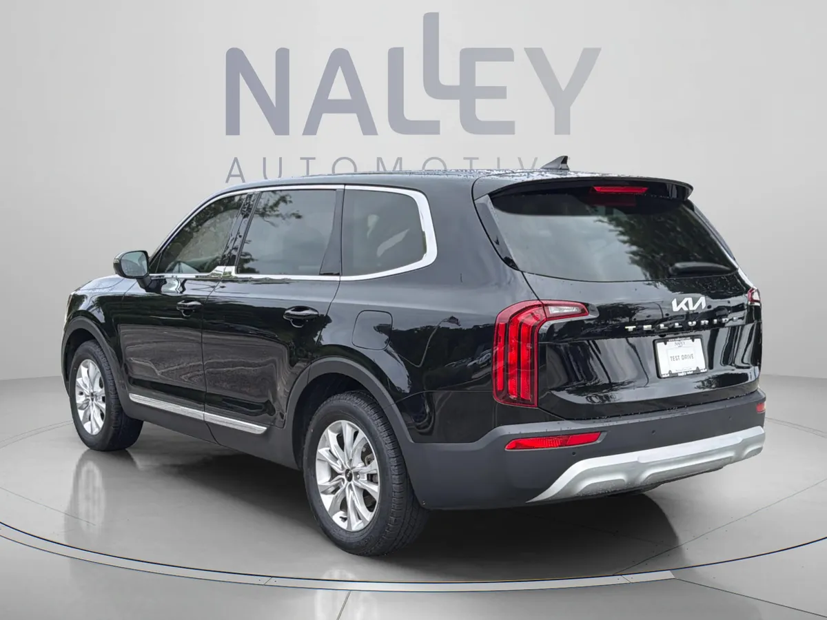 2022 Kia Telluride LX thumbnail 4
