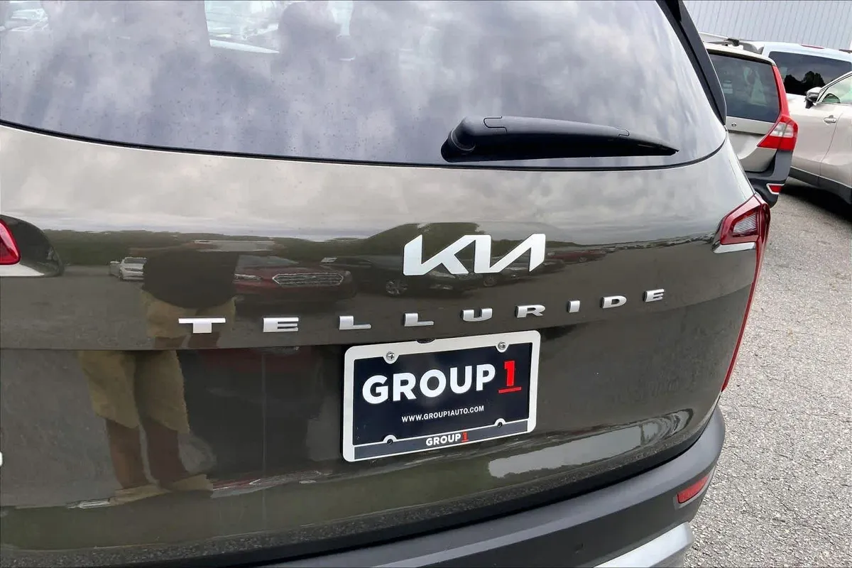 2022 Kia Telluride S thumbnail 10