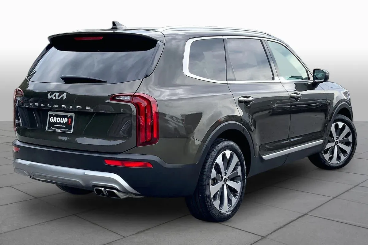 2022 Kia Telluride S thumbnail 13