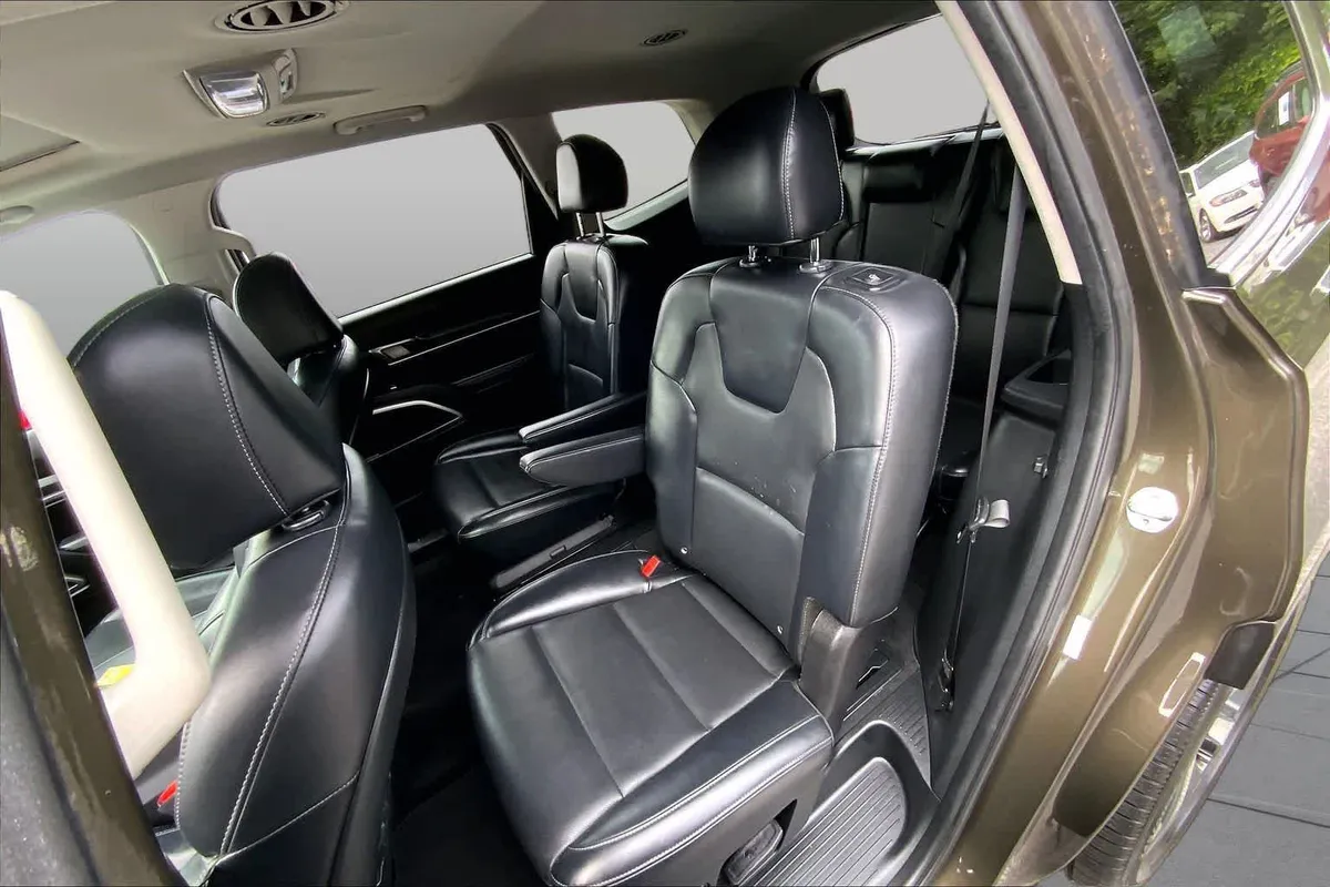 2022 Kia Telluride S thumbnail 20