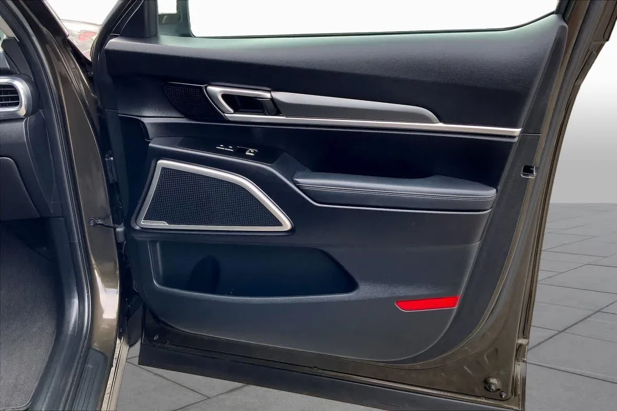 2022 Kia Telluride S thumbnail 22