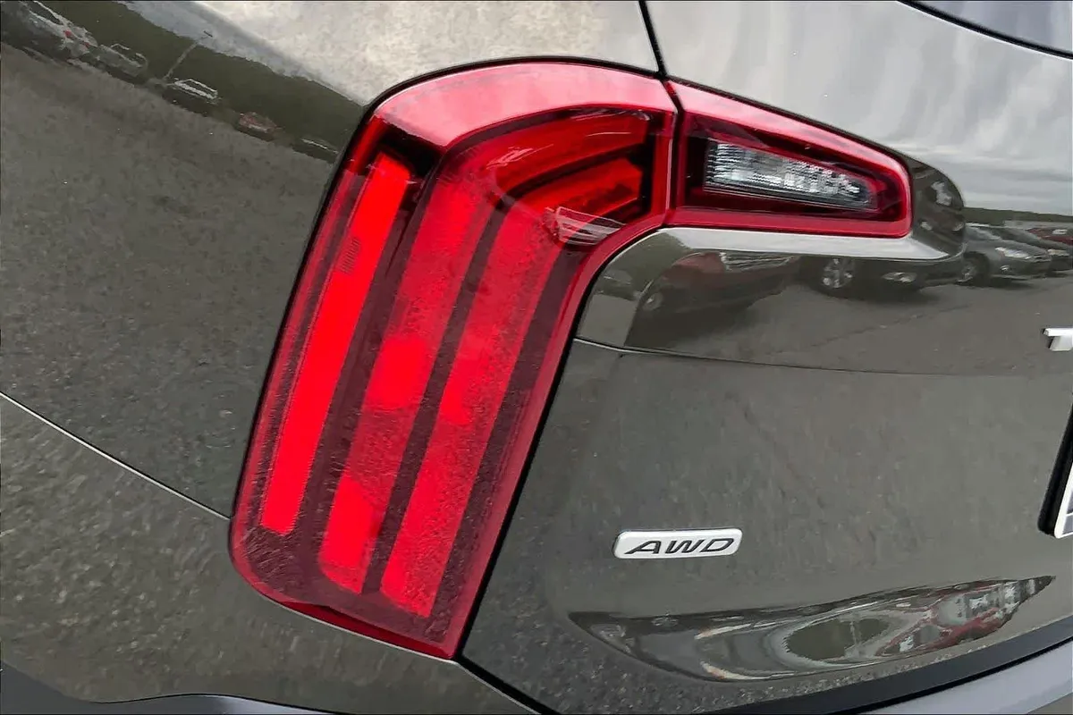 2022 Kia Telluride S thumbnail 26