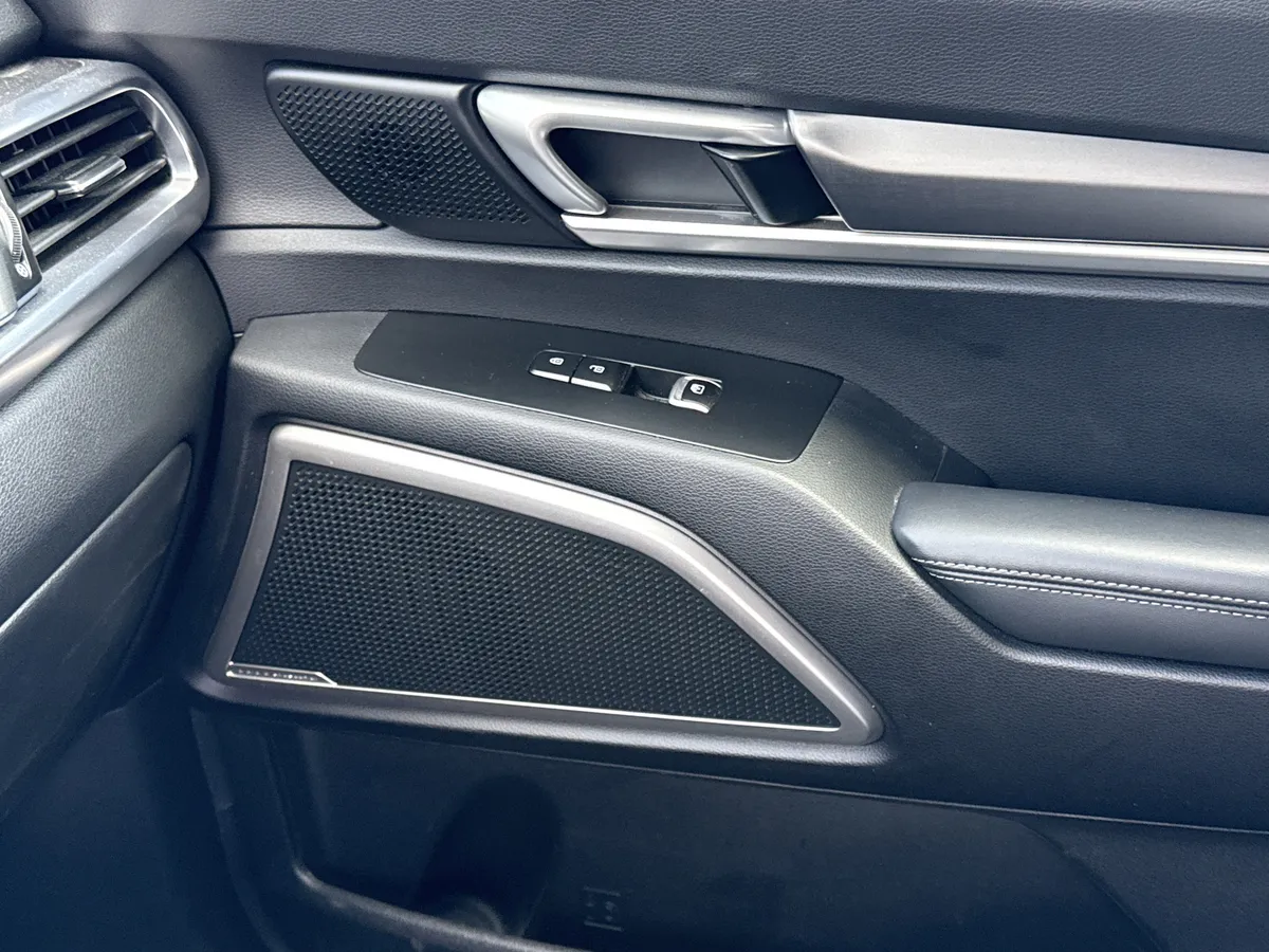 2022 Kia Telluride S thumbnail 28