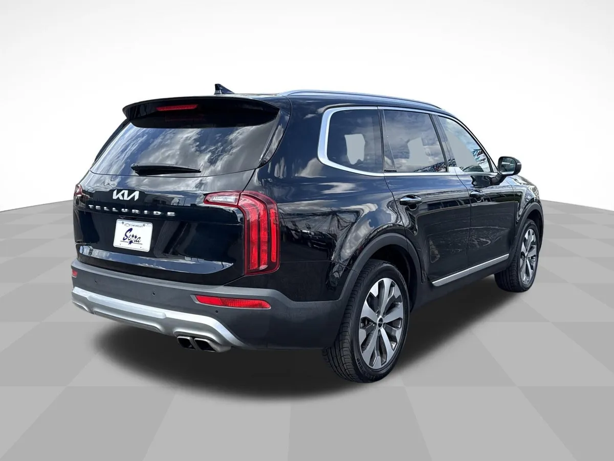 2022 Kia Telluride S thumbnail 6