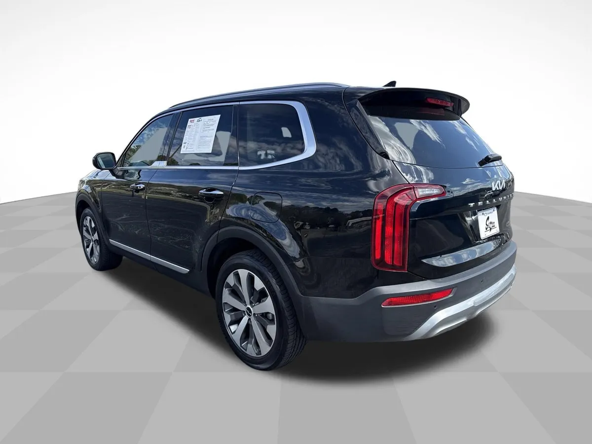 2022 Kia Telluride S thumbnail 7