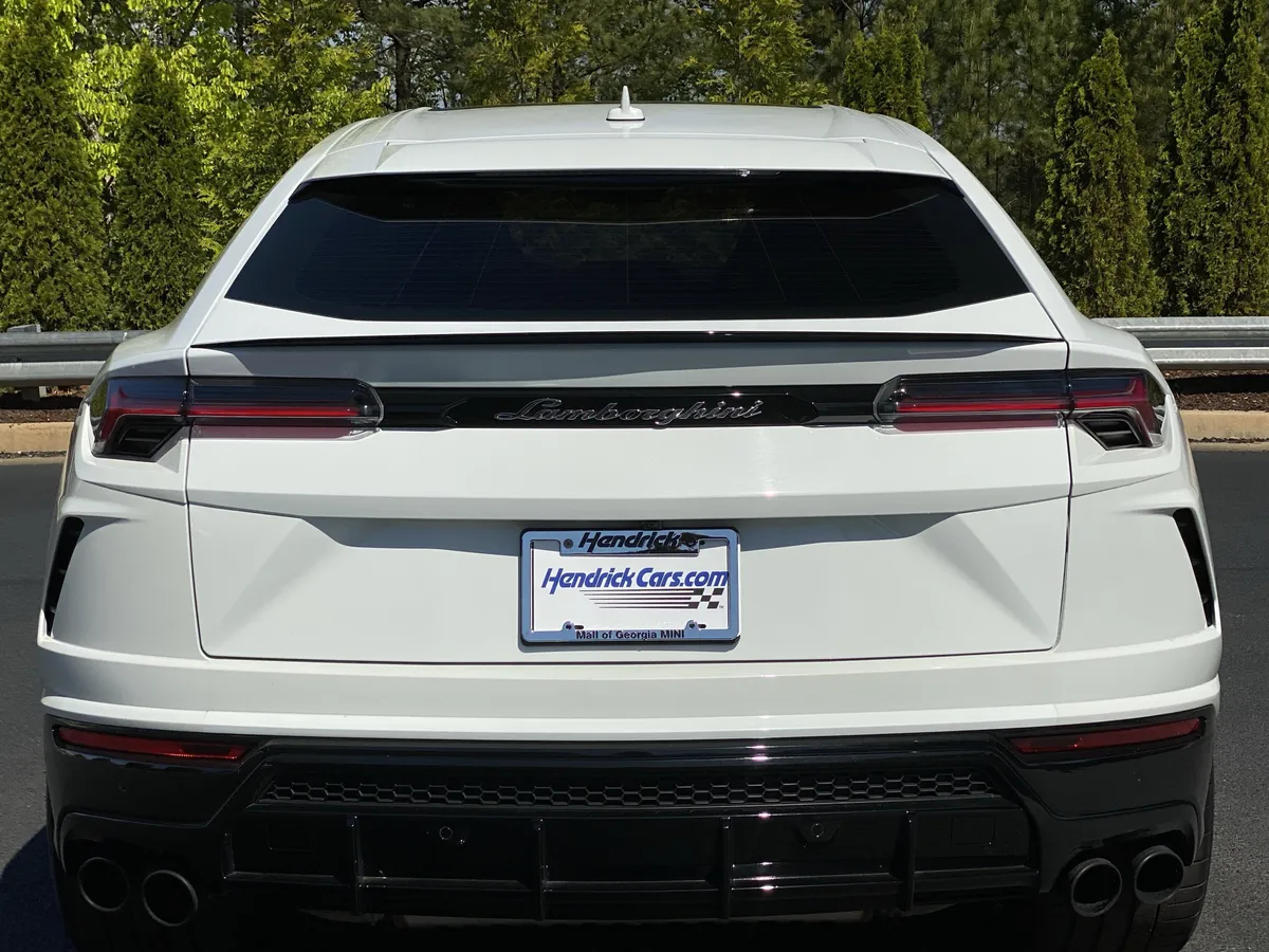 2022 Lamborghini Urus thumbnail 22