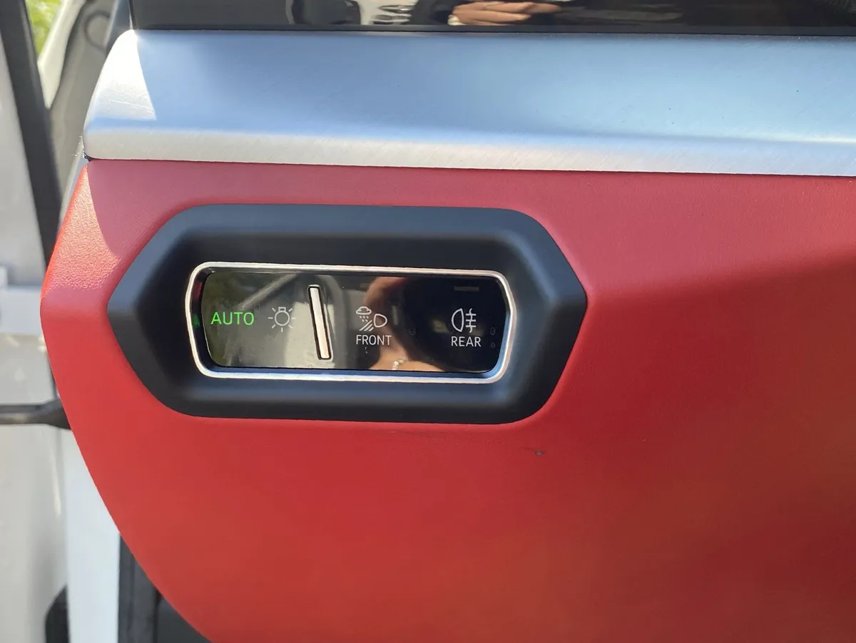 2022 Lamborghini Urus thumbnail 30