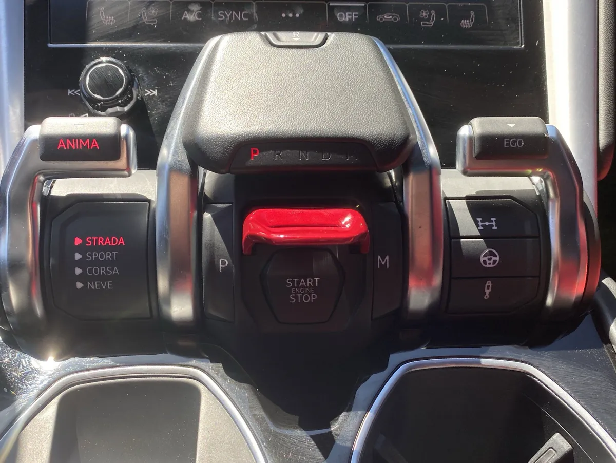2022 Lamborghini Urus thumbnail 41
