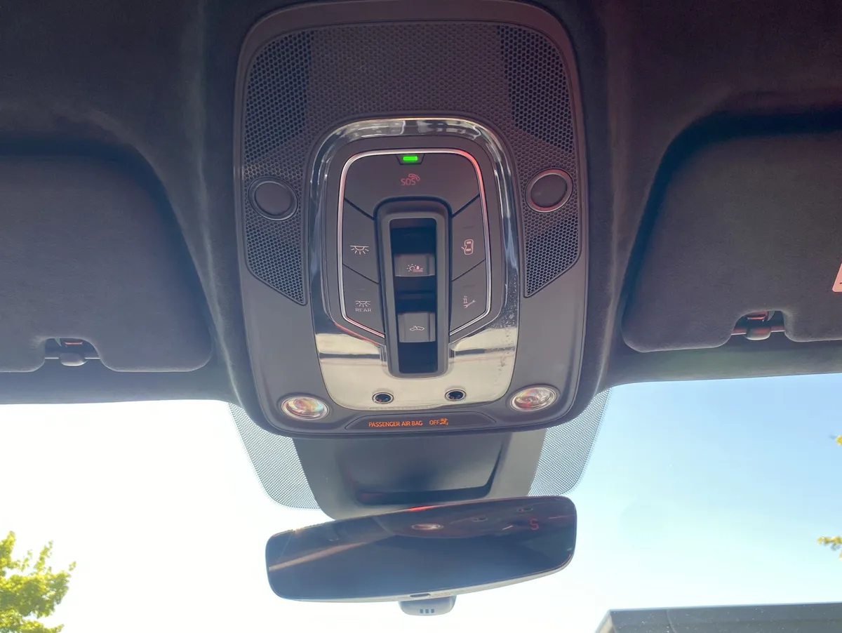2022 Lamborghini Urus thumbnail 49