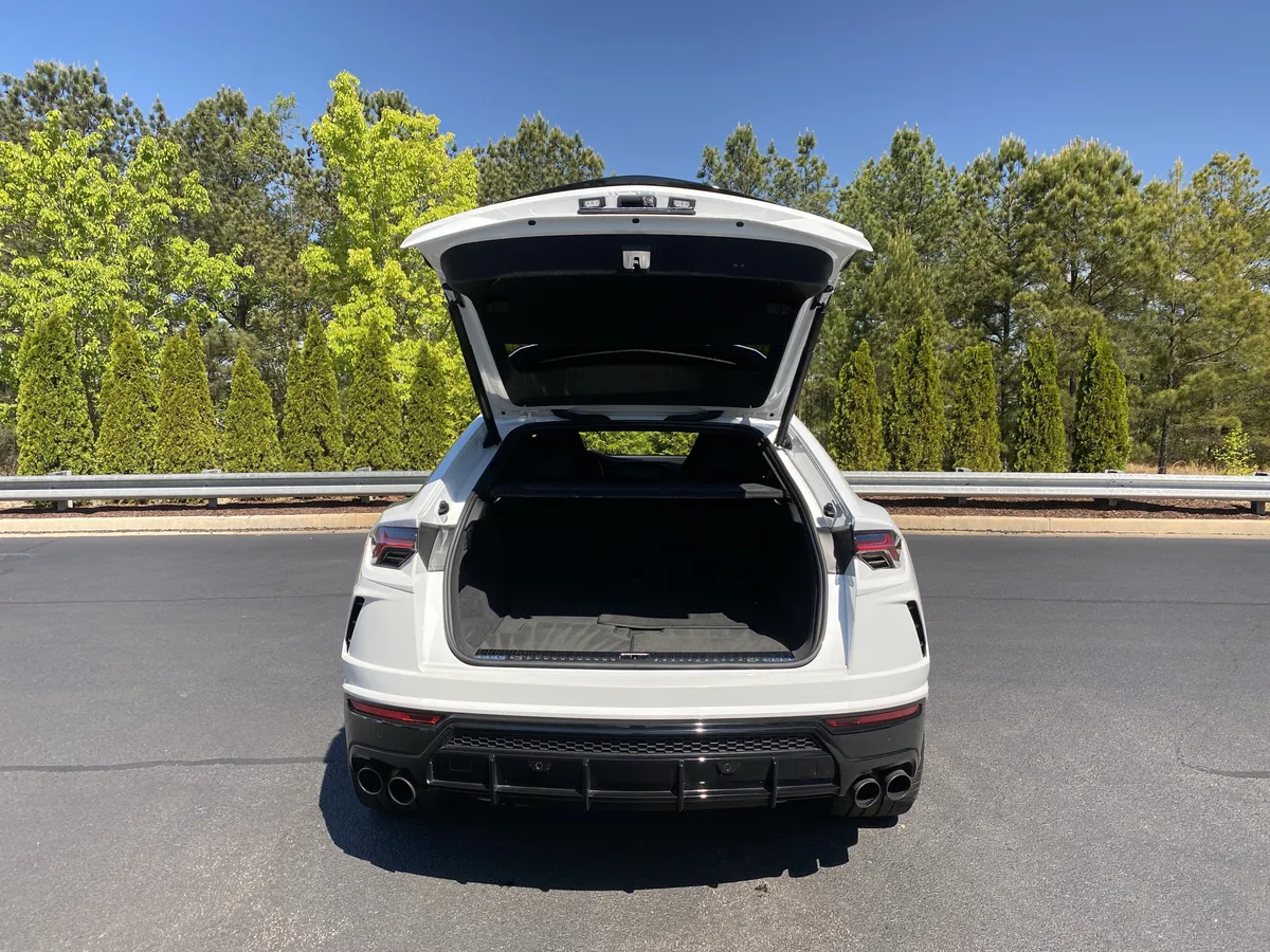 2022 Lamborghini Urus thumbnail 52