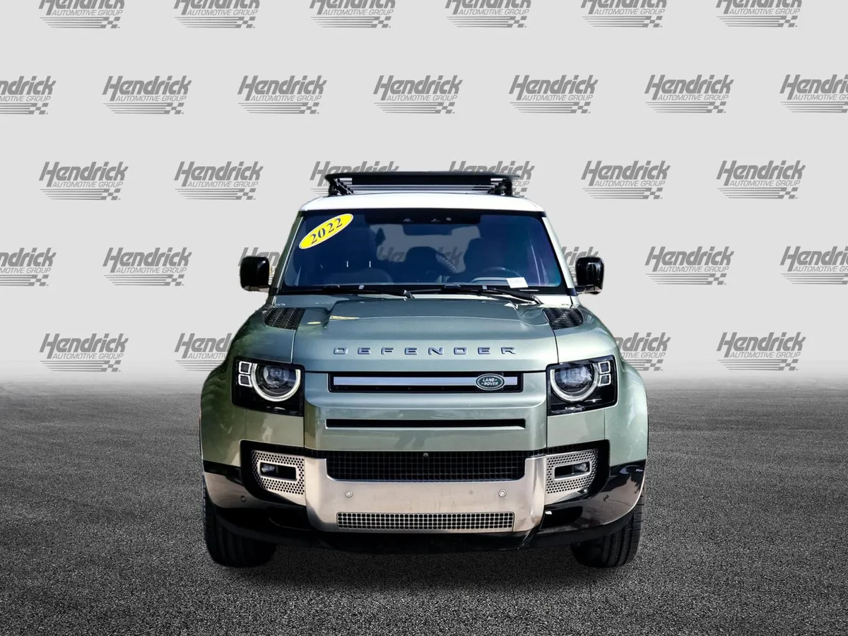 2022 Land Rover Defender S thumbnail 2
